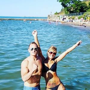 Meet your Posher, Todd